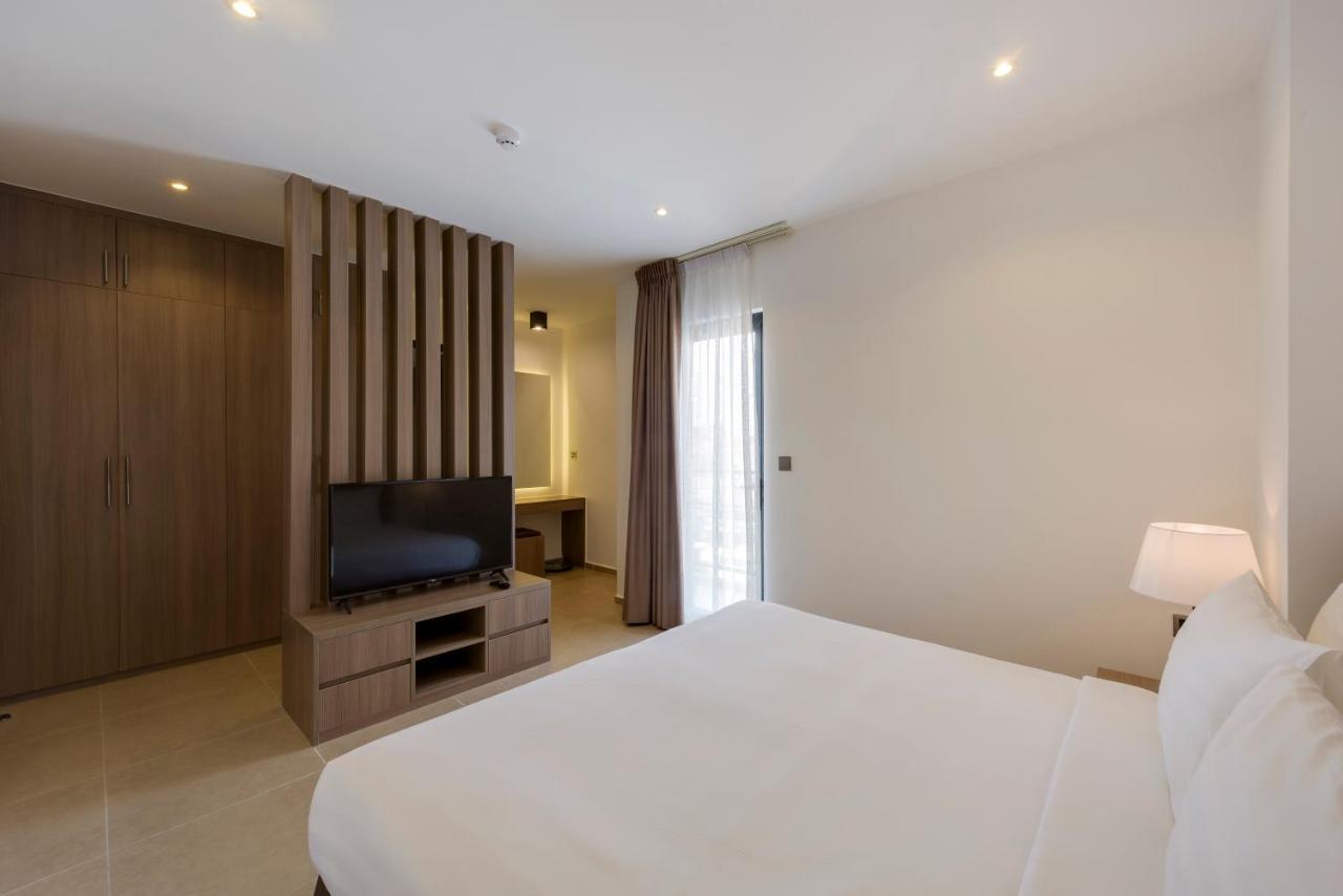 105 And 4* Phnom Penh